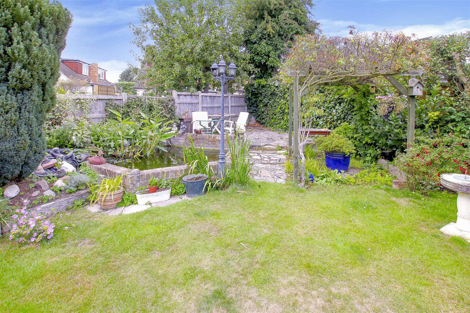 Hook End Road, Hook End, Brentwood Keith Ashton